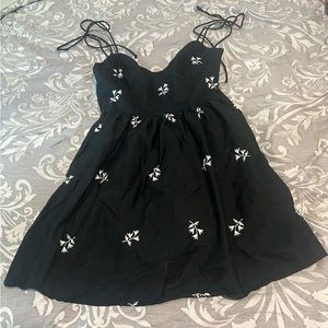 ZARA black floral embroidered poplin dress